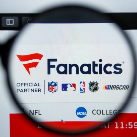 Commanders announce a partnership with Fanatics