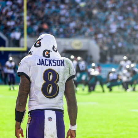 Lamar Jackson and Ravens, Still Yet to Agree