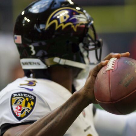Ravens Considering Letting Lamar Leave for Less